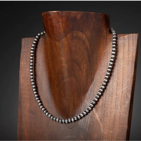 Sterling Silver Santa Fe Pearl Beaded Necklace - Picture 2 of 4